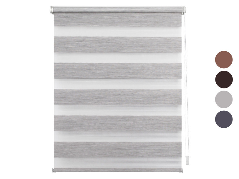 Stores jour et nuit gris avec commande par chaîne.