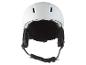 Un casque de ski blanc avec des sangles noires.