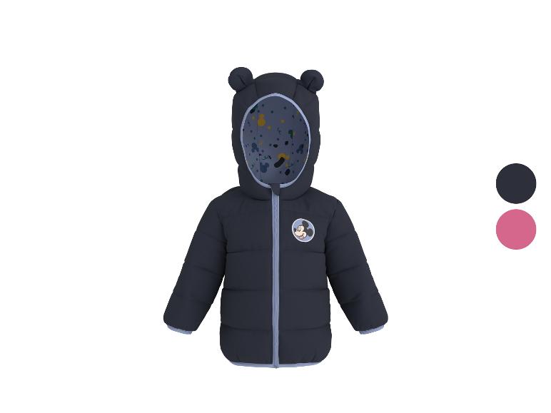 Doudoune bleu foncé pour bébés avec écusson Mickey Mouse et capuche à motifs.