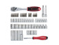 Un jeu d'outils Parkside avec cliquet, douilles et tournevis.