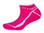 Une chaussette rose avec un logo 'Fitness' blanc.