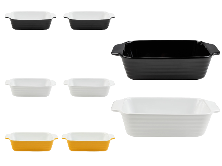 Plats de cuisson en céramique de différentes couleurs et tailles