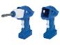 Un tournevis bleu et blanc avec embout interchangeable.
