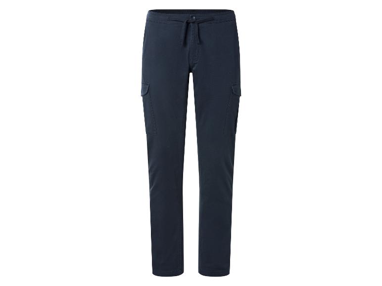 Pantalon cargo bleu marine avec cordon de serrage à la taille.