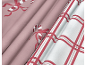 Tissu rose avec des cannes de Noël et tissu blanc avec un motif à carreaux rouges.