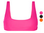 Un haut de bikini rose avec des bretelles larges.