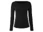 Un t-shirt noir à manches longues basique pour femme.