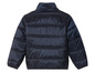 Une veste d'hiver bleu marine avec un col montant