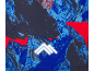 Motif abstrait sur le thème de la montagne en bleu, rouge et noir avec un logo réfléchissant blanc.