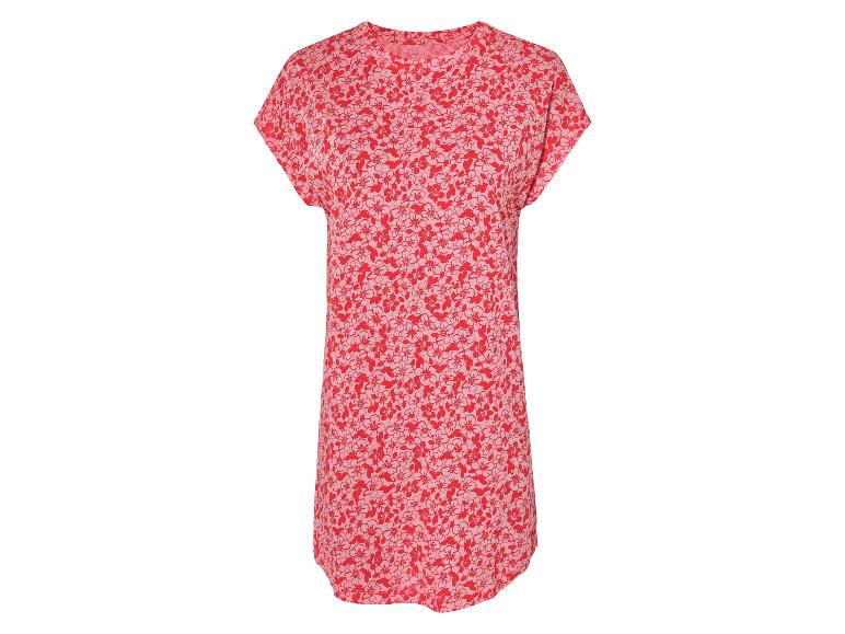 Robe t-shirt à fleurs rouges et roses.