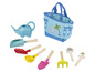 Ensemble d'outils de jardinage avec arrosoir, pelle et râteau dans un sac bleu avec motif d'éléphant.