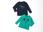 Deux t-shirts à manches longues avec un imprimé crocodile et un imprimé éléphant.