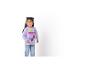Fille en sweat-shirt violet avec le texte « READY TO PARTY » et un jean