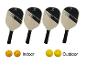 Quatre raquettes L.A. Sports et balles pour jeux intérieurs et extérieurs.