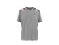 T-shirt de sport gris à manches courtes avec des détails de rayures bleues, blanches et rouges sur les épaules.