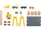 Ensemble de jouets en bois et plastique avec véhicules, figurines et accessoires de construction.