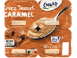 Crème dessert au caramel en pack de 4, avec une cuillère et des bonbons au caramel, mettant en avant le lait d'origine française et le Nutri-Score.