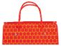 Sac en bois rouge à motifs tuiles, anses en cordelette.