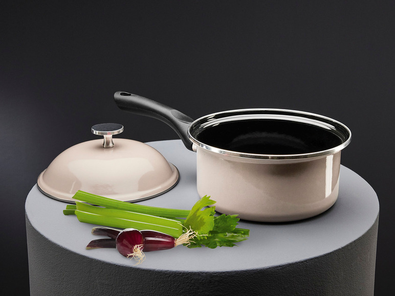 Cocotte, casserole ou pot à lait émaillé