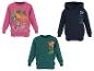Trois sweatshirts pour enfants : rose avec dinosaure et chien, vert avec motif dinosaure et bleu marine avec logo.