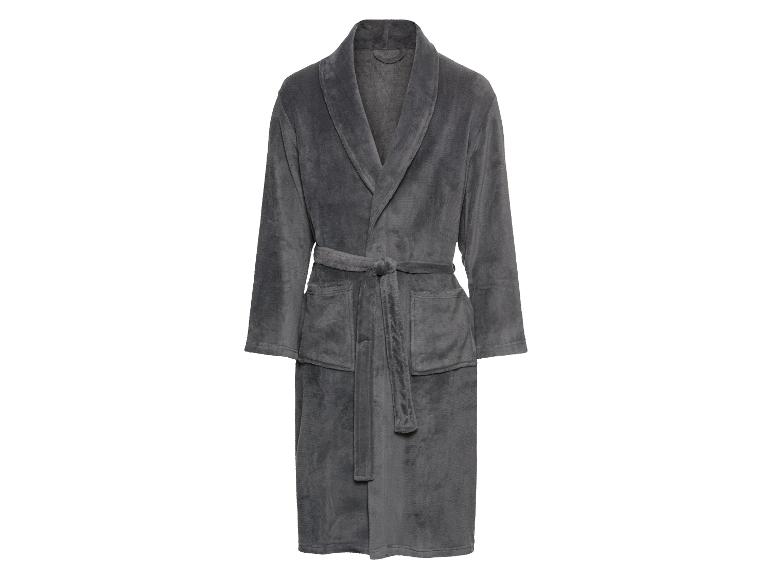 Une robe de chambre grise avec une ceinture.