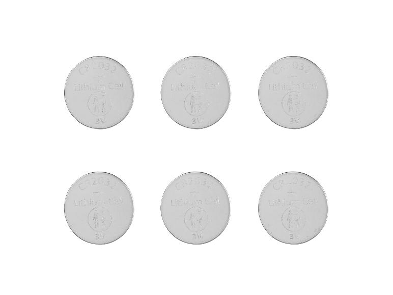 Six piles rondes au lithium CR2032.