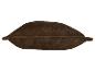 Coussin décoratif marron en tissu texturé.