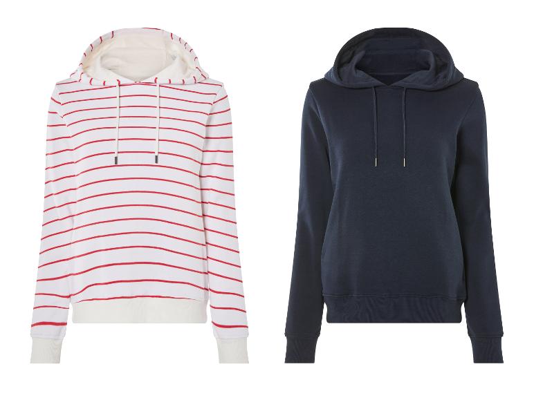 Deux sweats à capuche, un rayé et un bleu marine