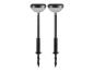 Deux lampes de jardin solaires noires.