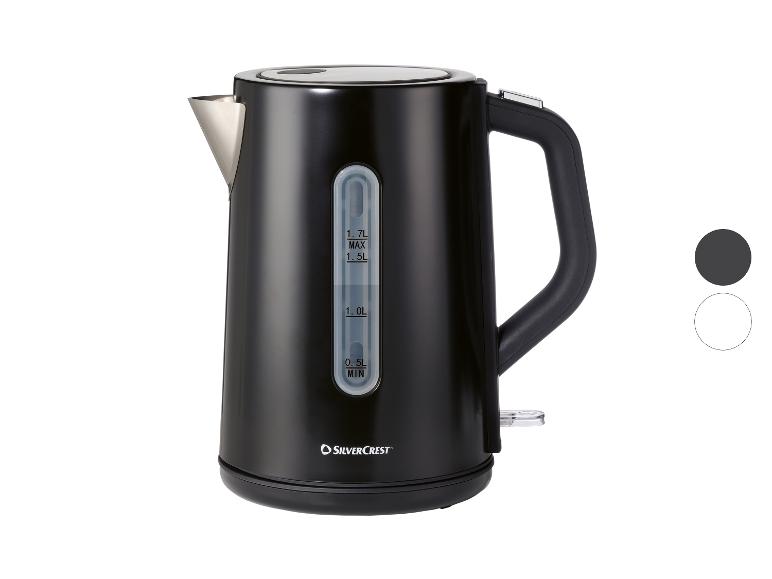 Bouilloire électrique noire SilverCrest avec indicateur de niveau d'eau et poignée ergonomique.