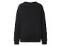 Sweat-shirt noir sur fond blanc.