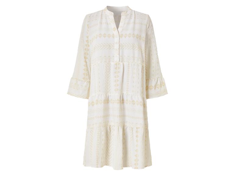 Robe longue blanche à imprimé géométrique beige.