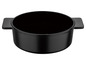 Une casserole en fonte noire
