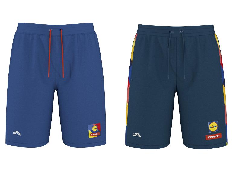 Deux shorts de sport bleu marine avec un logo et des rayures colorées.