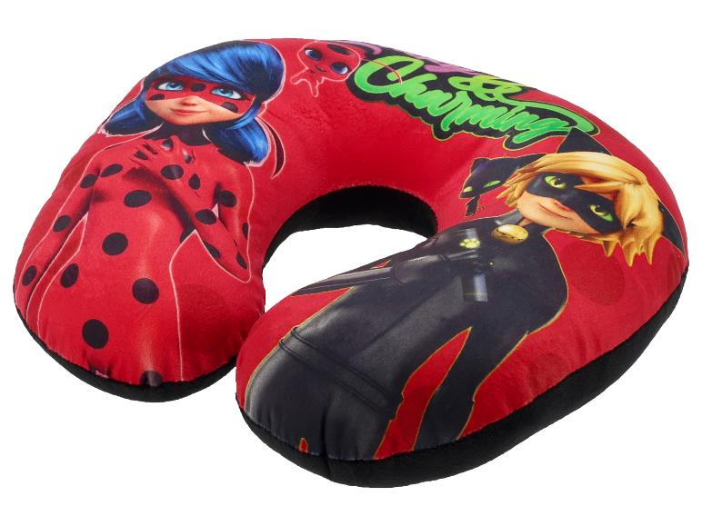Coussin de voyage Miraculous Ladybug et Chat Noir.