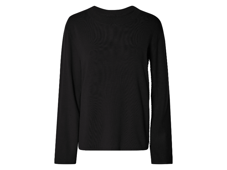 Un pull noir à manches longues en tricot.