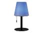 Lampe de table à abat-jour bleu clair, style moderne.