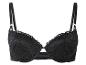 Un soutien-gorge noir en dentelle avec des bretelles réglables.