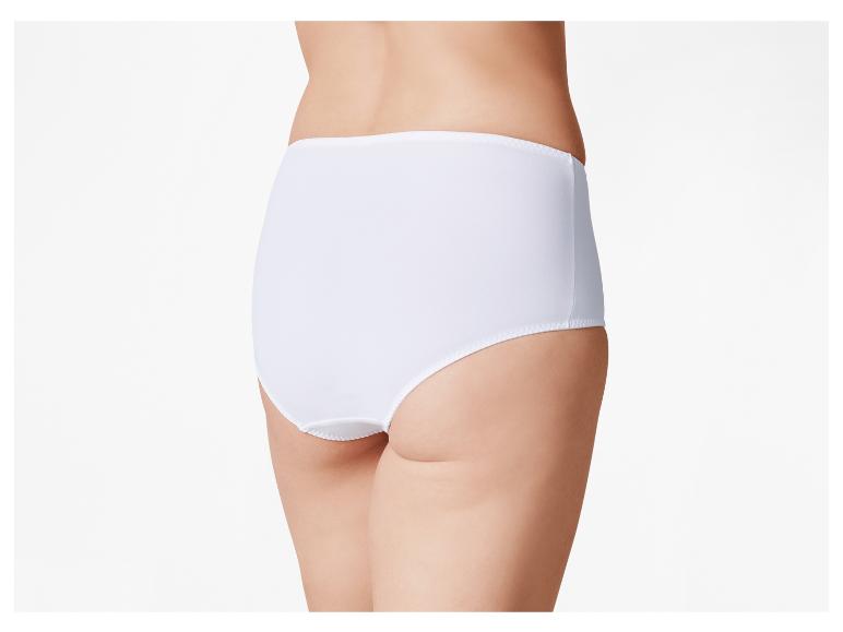 Culottes blanches pour femmes.