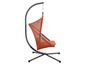 Un fauteuil suspendu orange avec une structure en métal noir.