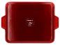 Plat de cuisson rectangulaire rouge avec poignées, vue de dessus