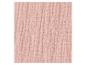 Tissu rose texturé, idéal pour vêtements ou décoration.