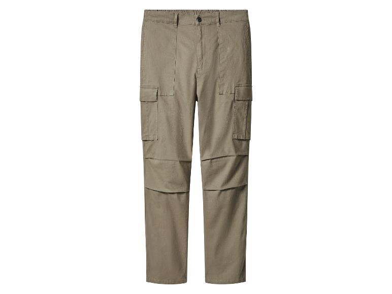 Pantalon cargo kaki avec poches latérales et détails de couture.