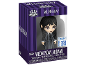 Figurine Wednesday Addams en boîte, avec avertissements de risque d'étouffement.
