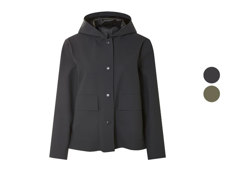Un imperméable gris foncé à capuche de Rains.