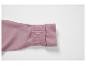 La manche rose d'un sweat-shirt avec un poignet côtelé et une doublure en polaire.