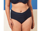Un bikini bleu foncé à taille haute.