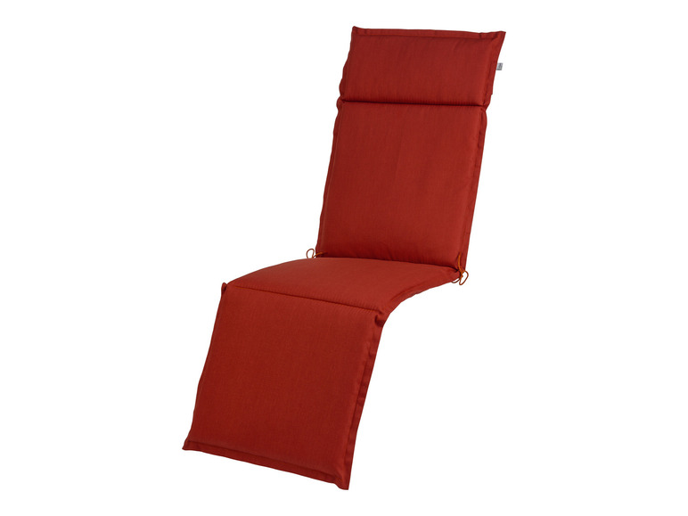Un coussin de chaise longue rouge pour une chaise de jardin.