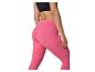 Legging de sport rose vif pour femme et brassière de sport noire.