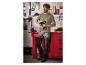 Vêtements et outils Parkside : un homme tenant une perceuse sans fil.